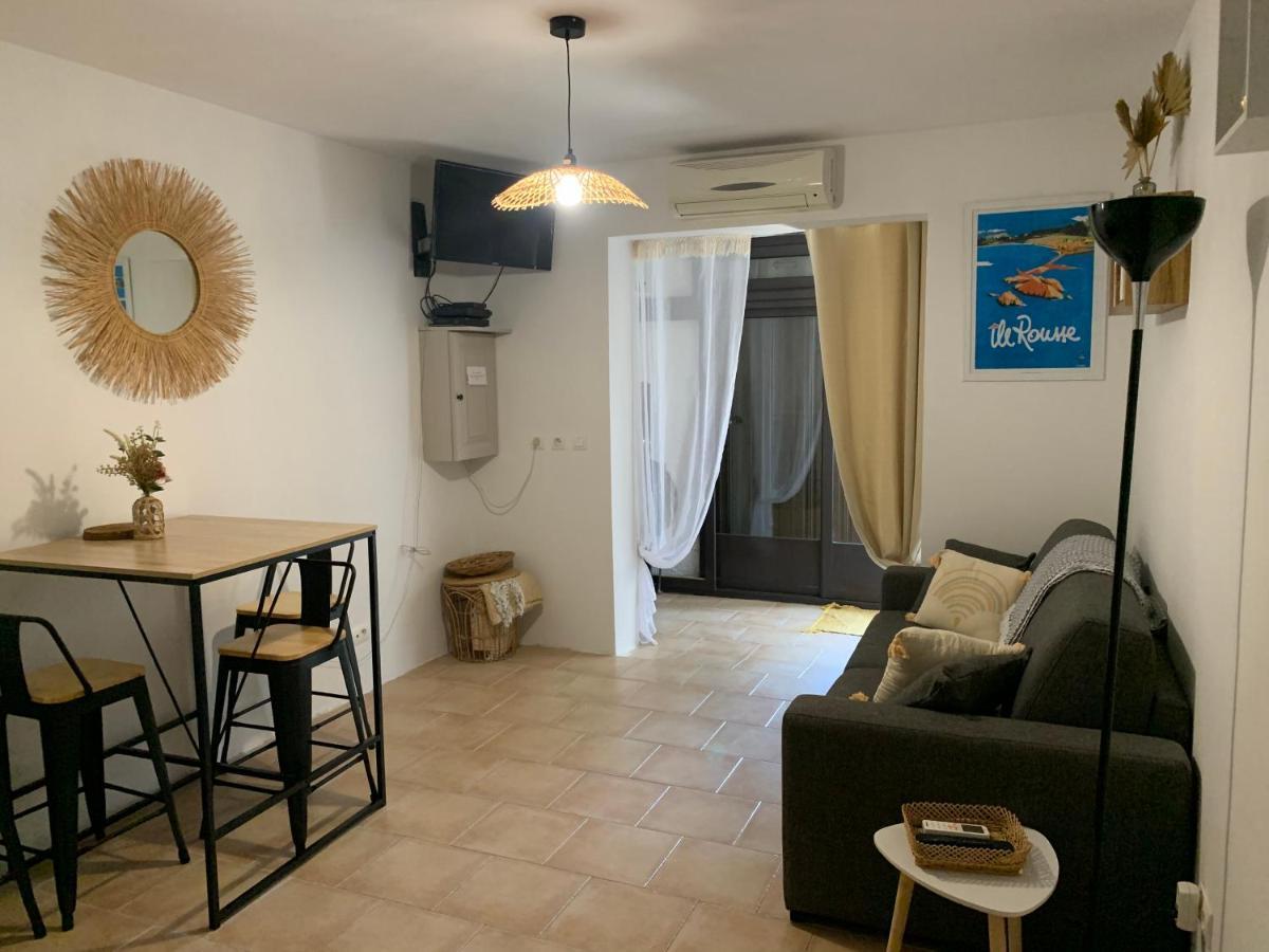 Studio Tout Equipe De 27M2, A 100M De La Mer, Et 500M Des Commerces Algajola  Buitenkant foto